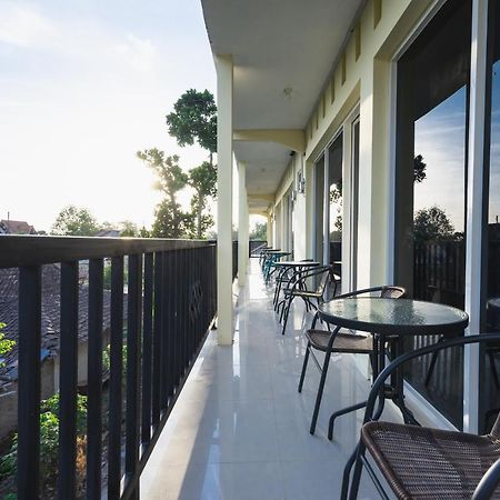 Oyo 1855 Elise Exclusive Residence Balong  Buitenkant foto